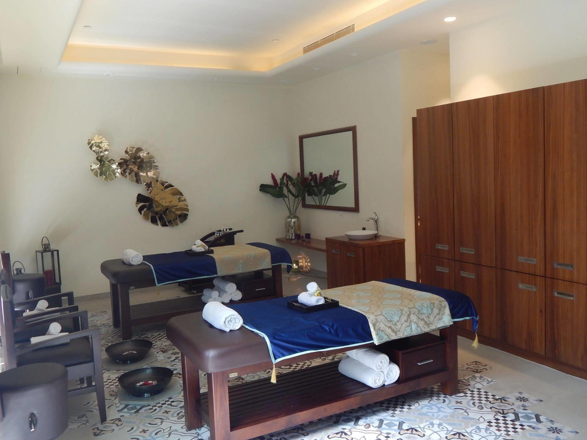 Radisson Jass Hotel, Khajuraho Luaran gambar